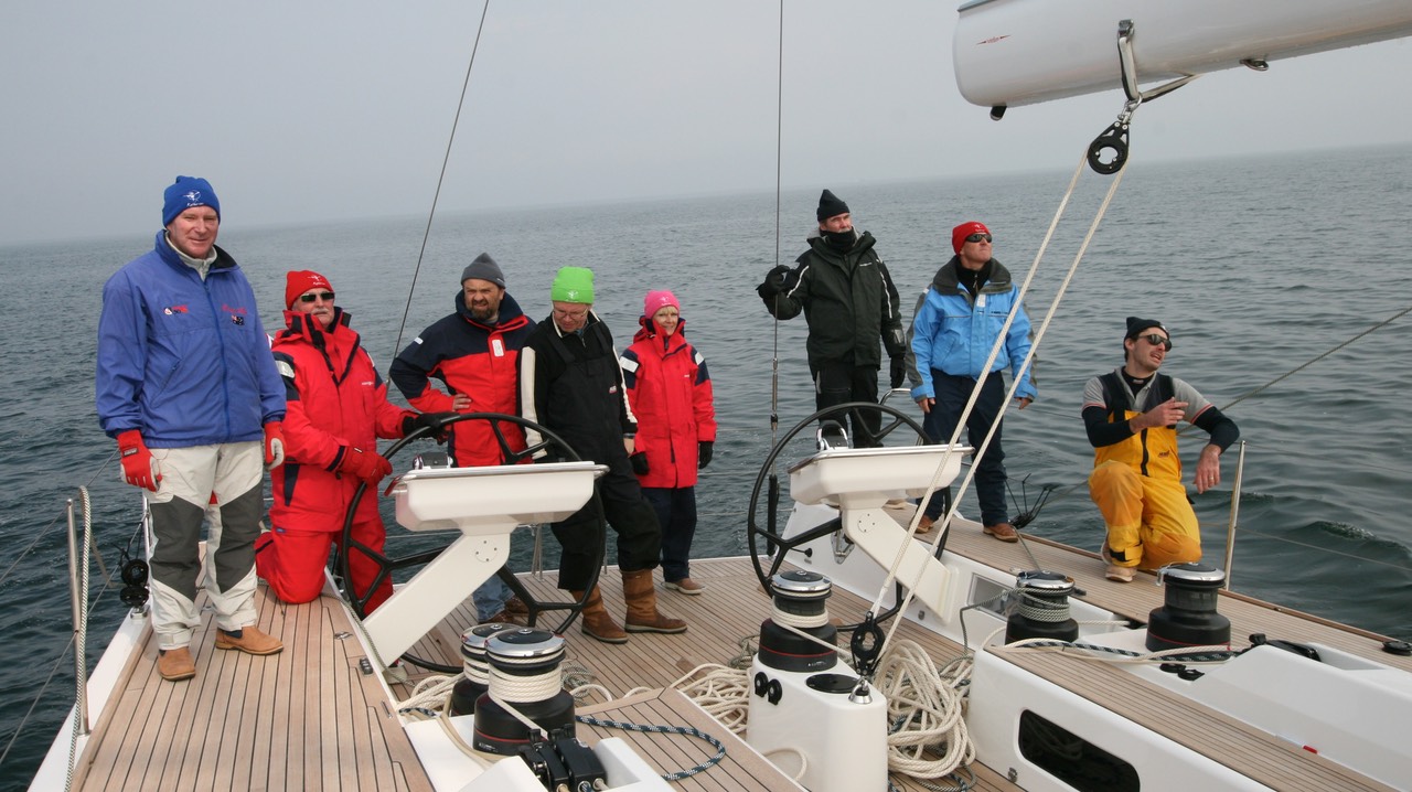 041212 52b Commissioning crew