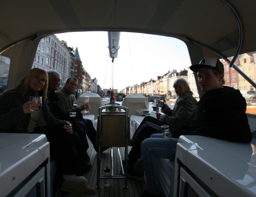 050112 13 Alongside Nyhavn