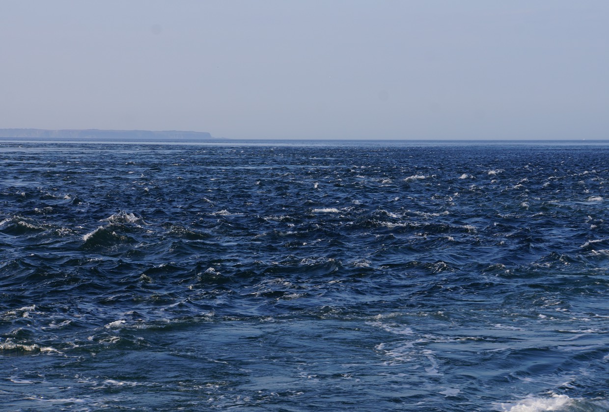 060713 2 Sailing Milford Haven to Dun Laoghaire Marina Republic of Ireland - Ramsay Sound turbulence in water running with the tide