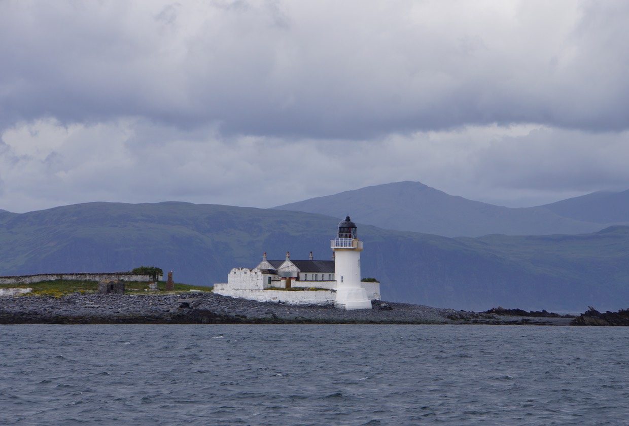 061313 18 Lighthouse on northern end of Sound of Luing