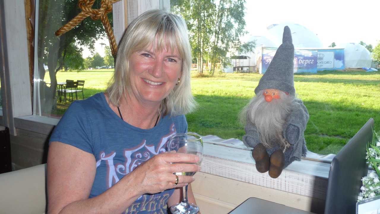061412 10 Lee and Bruce - scarey to think we took a gnome to dinner