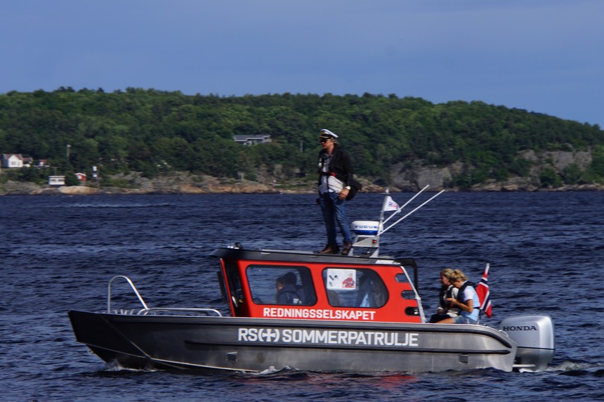 062913 7 The Safety Officer Broadcasting safety on the water$%