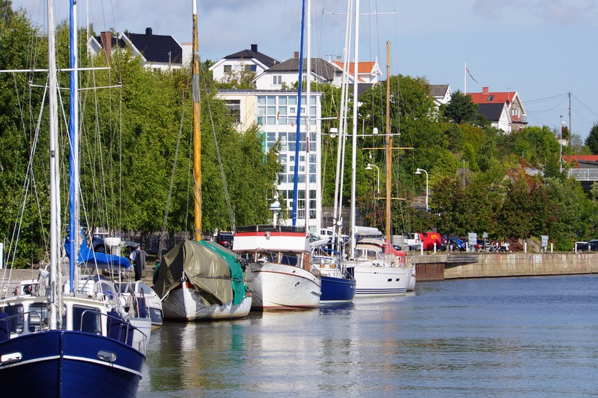 082713 1 Katherine alongside Fredrikstad