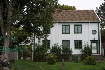 090113 9 THe main house was the original inn