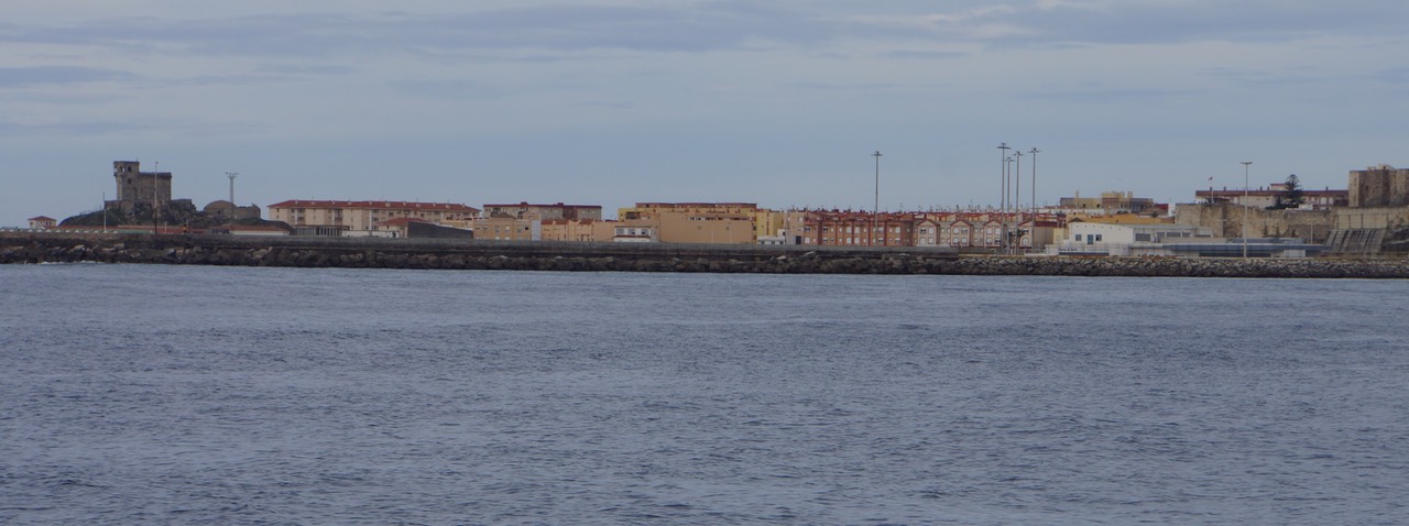 110512 4 Passing Tarifa Spain