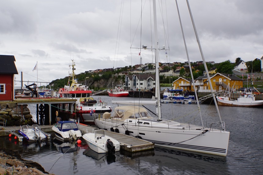 140616 5 Rorvik Harbour thanks to the search and rescue we got a spot