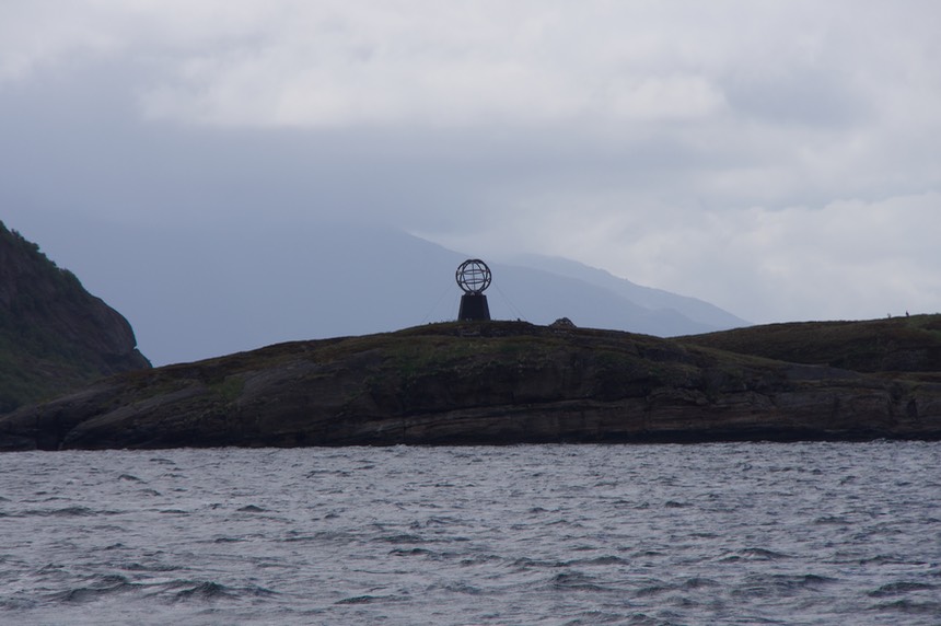 140624 10 Arctic Circle Crossing Marker