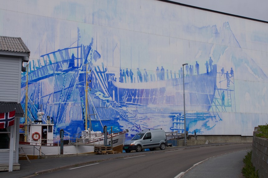 140711 2 Artwork on shed Ballstad