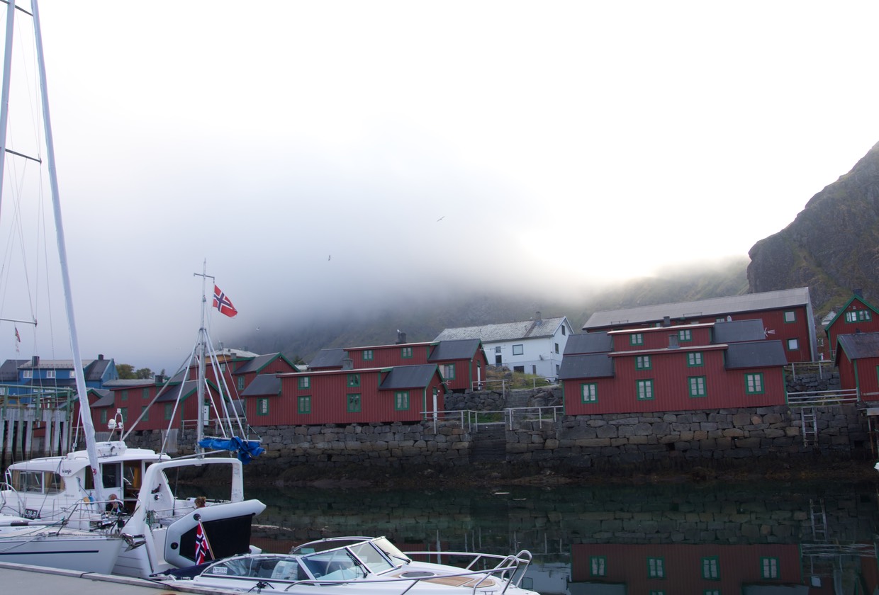 140712 32 Stamsund cloud rolling in