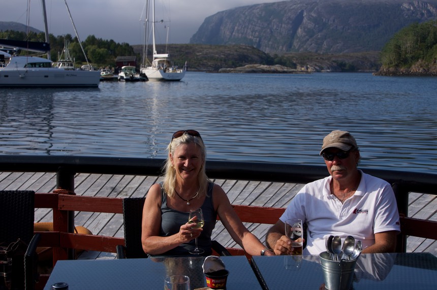 140723 13 Stokksund Aquarius Brygge Lee and Andrew