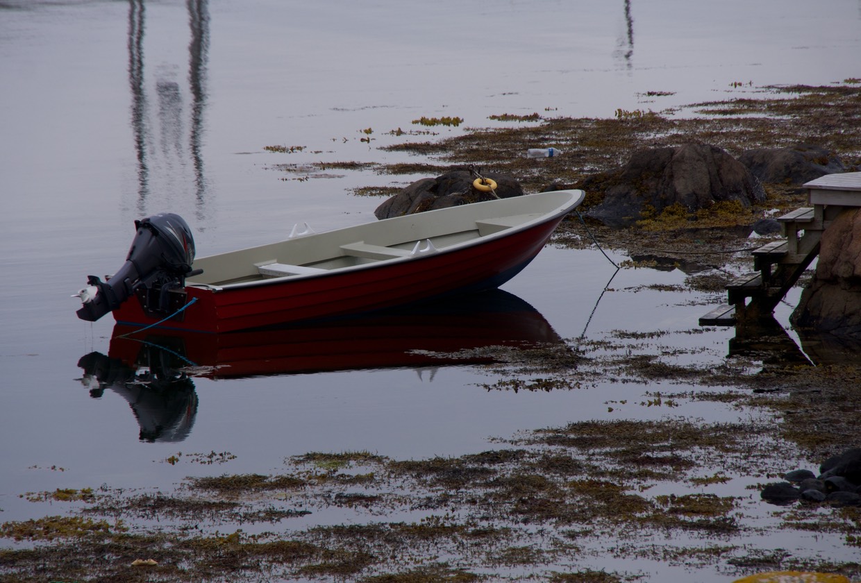 140725 26 Morning walk Little Aursoya Boat