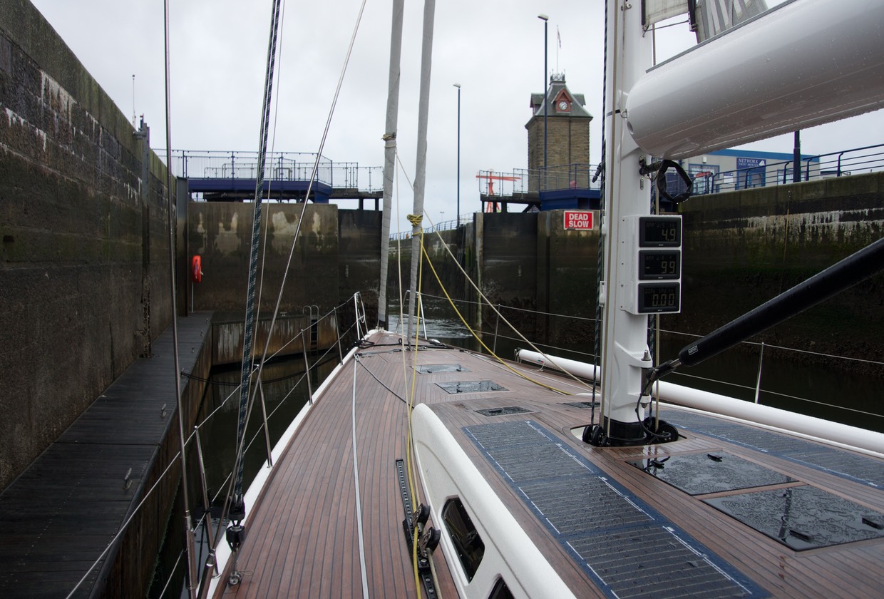 140906 2 Royal Quays Marina Newcastle upon Tyne Lock