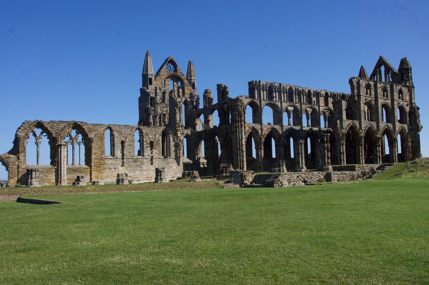 140907 8 Whitby Abby commenced in the 11th century