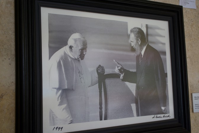 150225 2 A Great Photo Of Fidel Castro Occidental Hotel