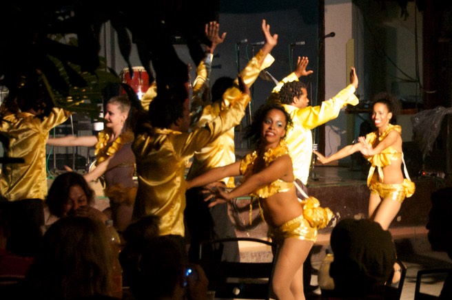 150227 28 Evening Entertainment Vinales