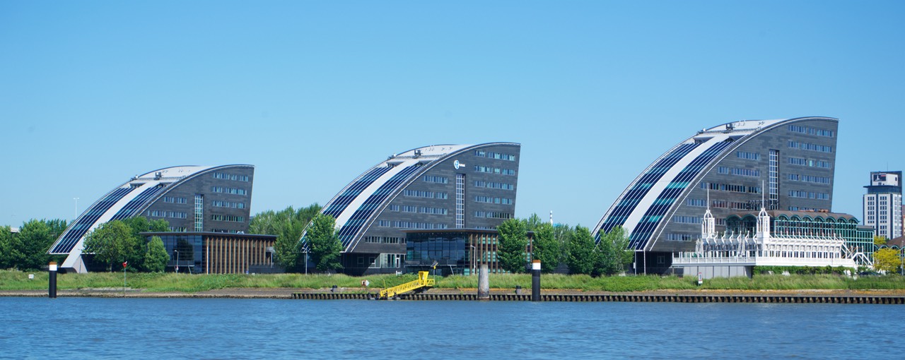 150604 3 Ride Day Alblasserdam Kinderdijk Newport  More unique buildings