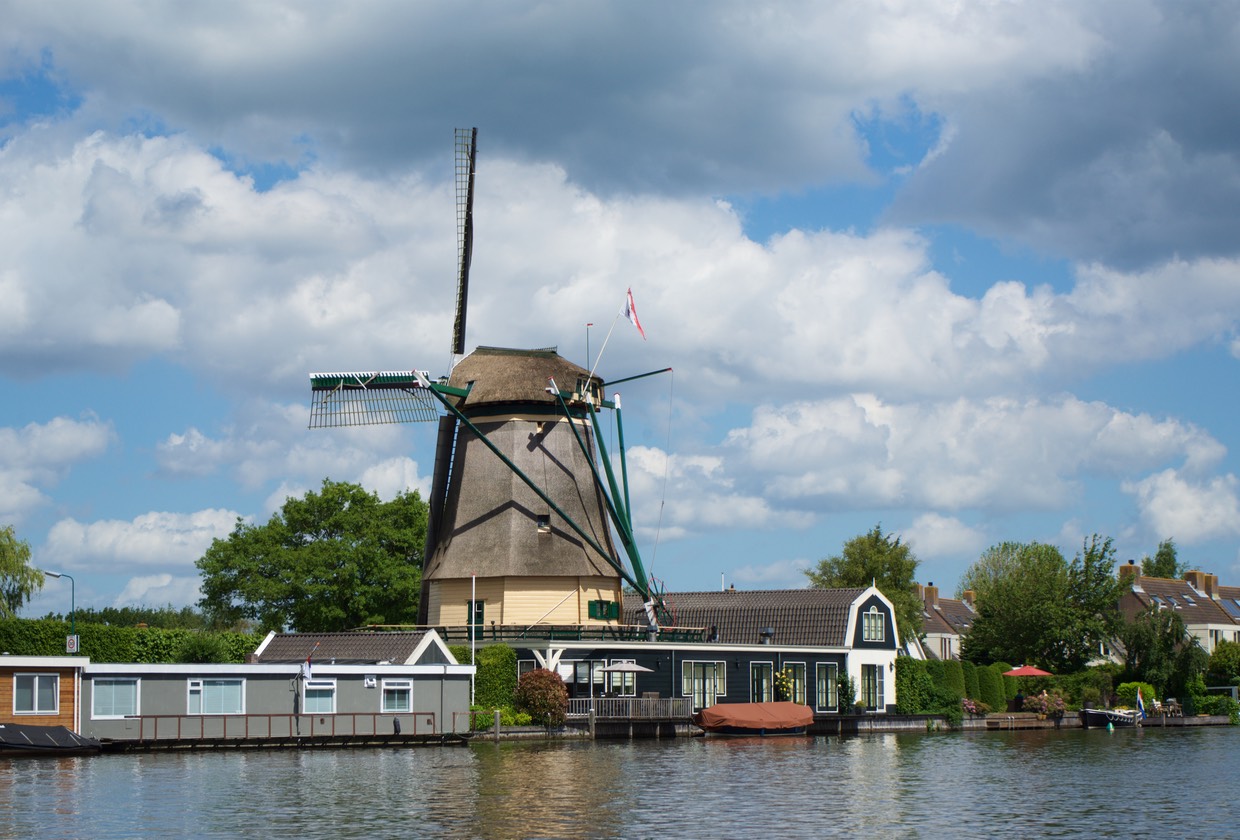 150607 15 Canal Trip Day 2 Oud Zuilen Muiden Ijsselmeer Aalsmeer Windmill Muiden