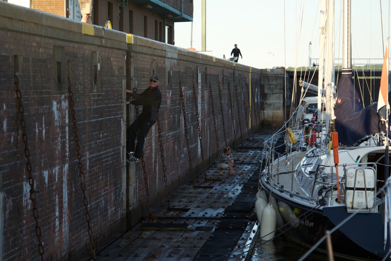 150630 17 Kiel Canal Darb off to pay our dues