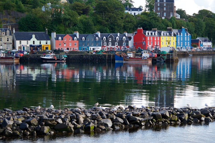 150815 1 Colourful Street of Tobermory