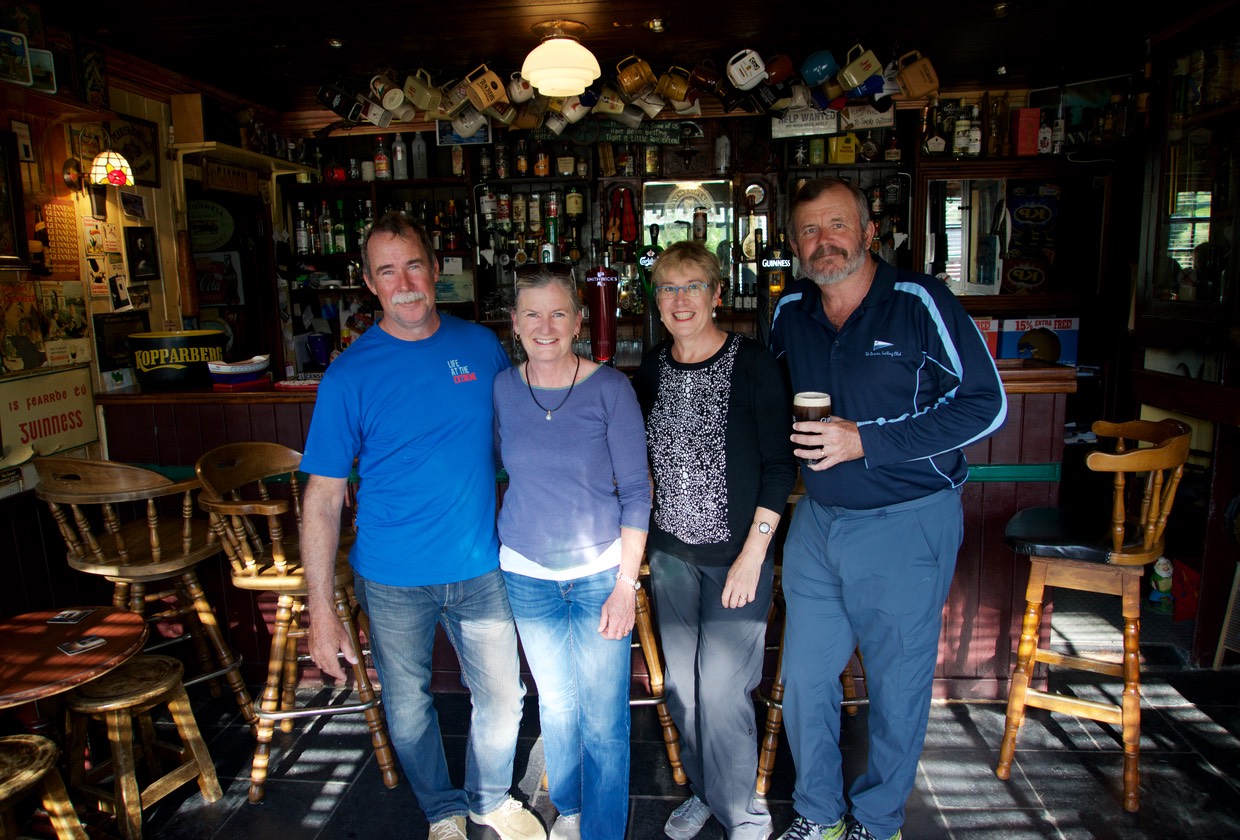 150818 29 Teelin The Rusty Mackerel Pub Andrew Lee Sue and Peter