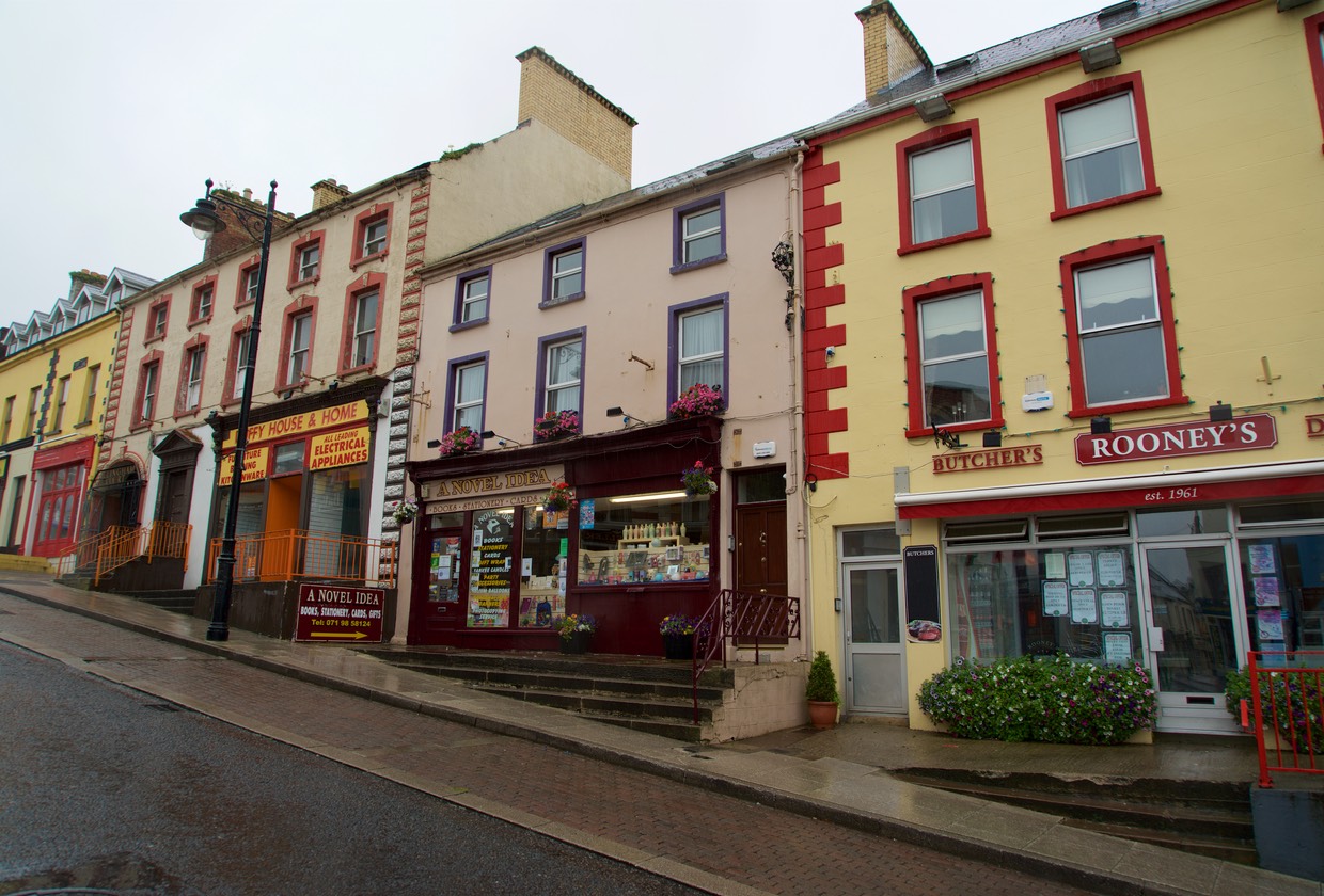 150823 3 Drive day back to Galway Harbour Downtown Ballyshannon