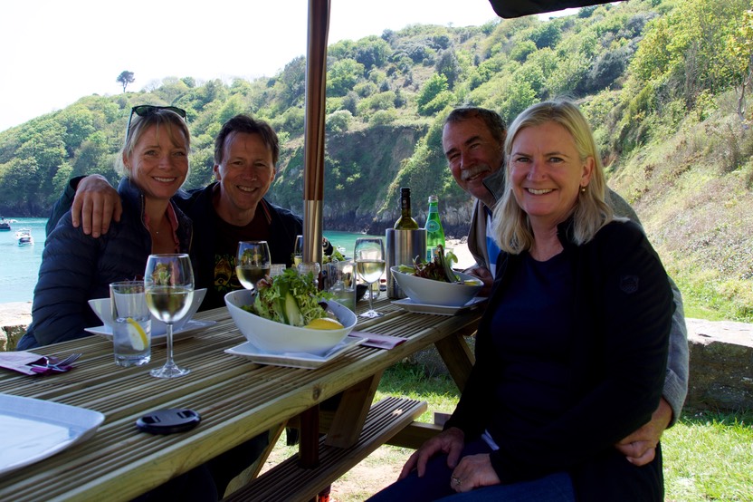 160515 7 Coastal walk for lunch at Fermain Bay with Stine and Richard