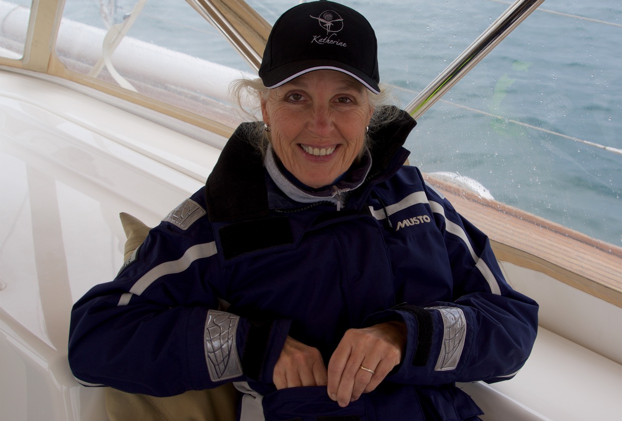 160614 Cathy Preparing for the days sail St Quay to Ile De Brehat