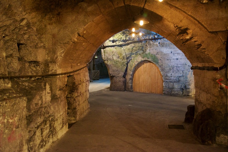 160706 2 Cave Robert et Marcel Wine Coop tunnels