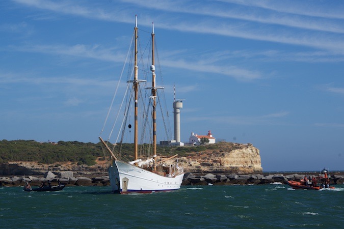 160830 5 Portimao Harbour Thankfully these guys were not needed.jpg