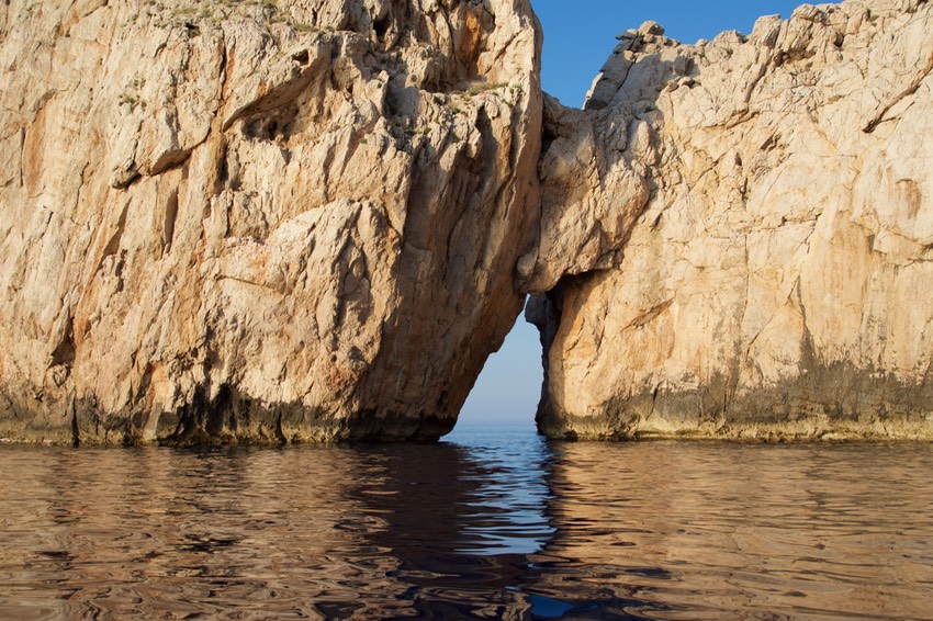 170413 10 Anchorage Cala d'Albarca Cruising in the dinghy