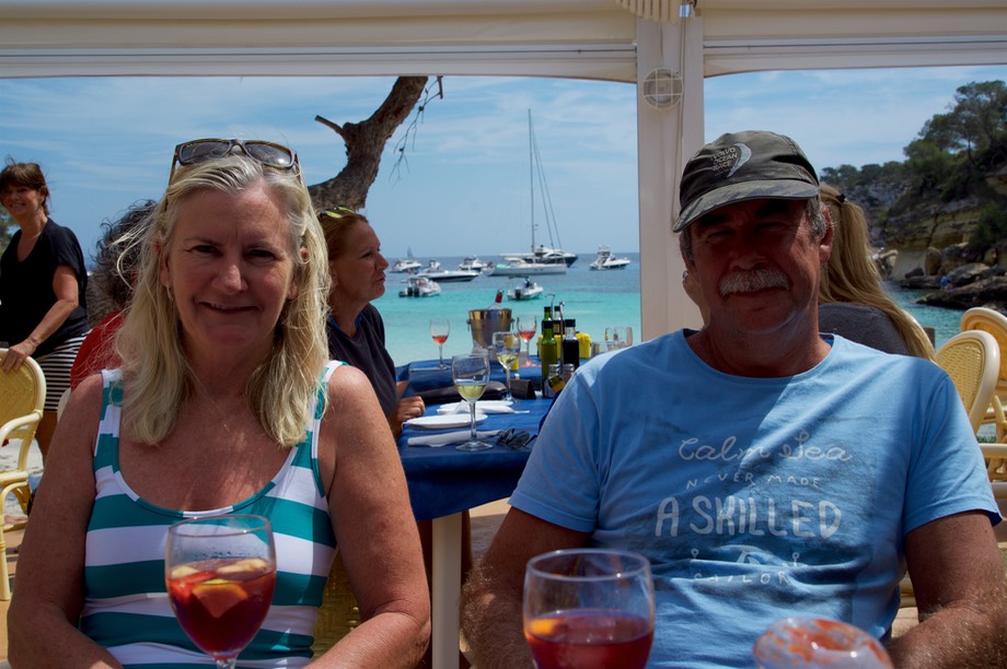 170417 13 Sipping Sangria  Portals Vells  Restaurant Lee and Andrew