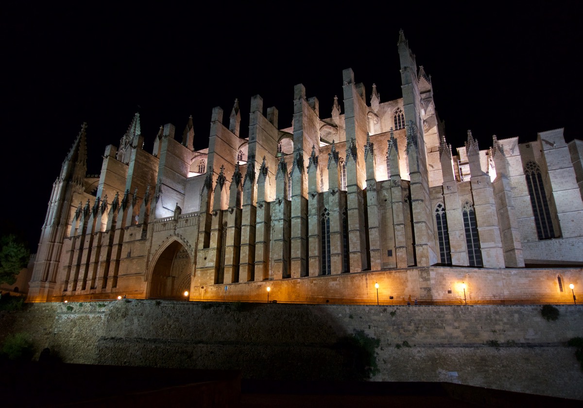 170421 Palma De Mallorca by night Cathedral