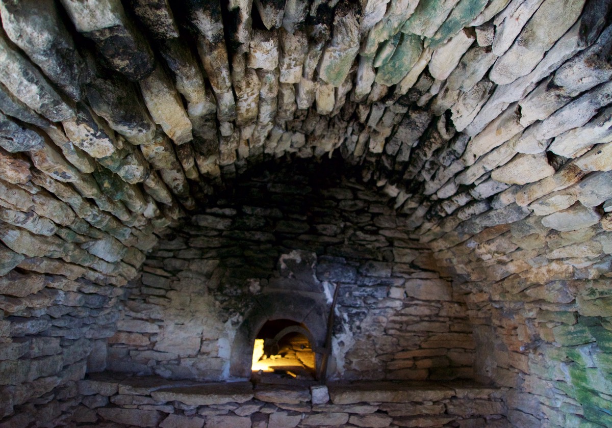 170511 Village des Bories, Gordes Fireplace within the building