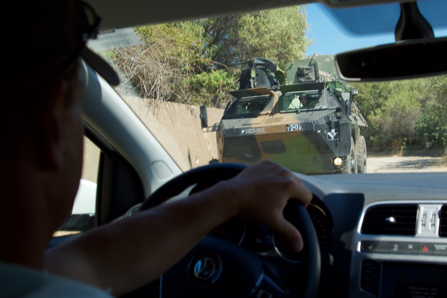 170614 3 Driving from Calvi to winery Clos Culombu Driving Obstacle