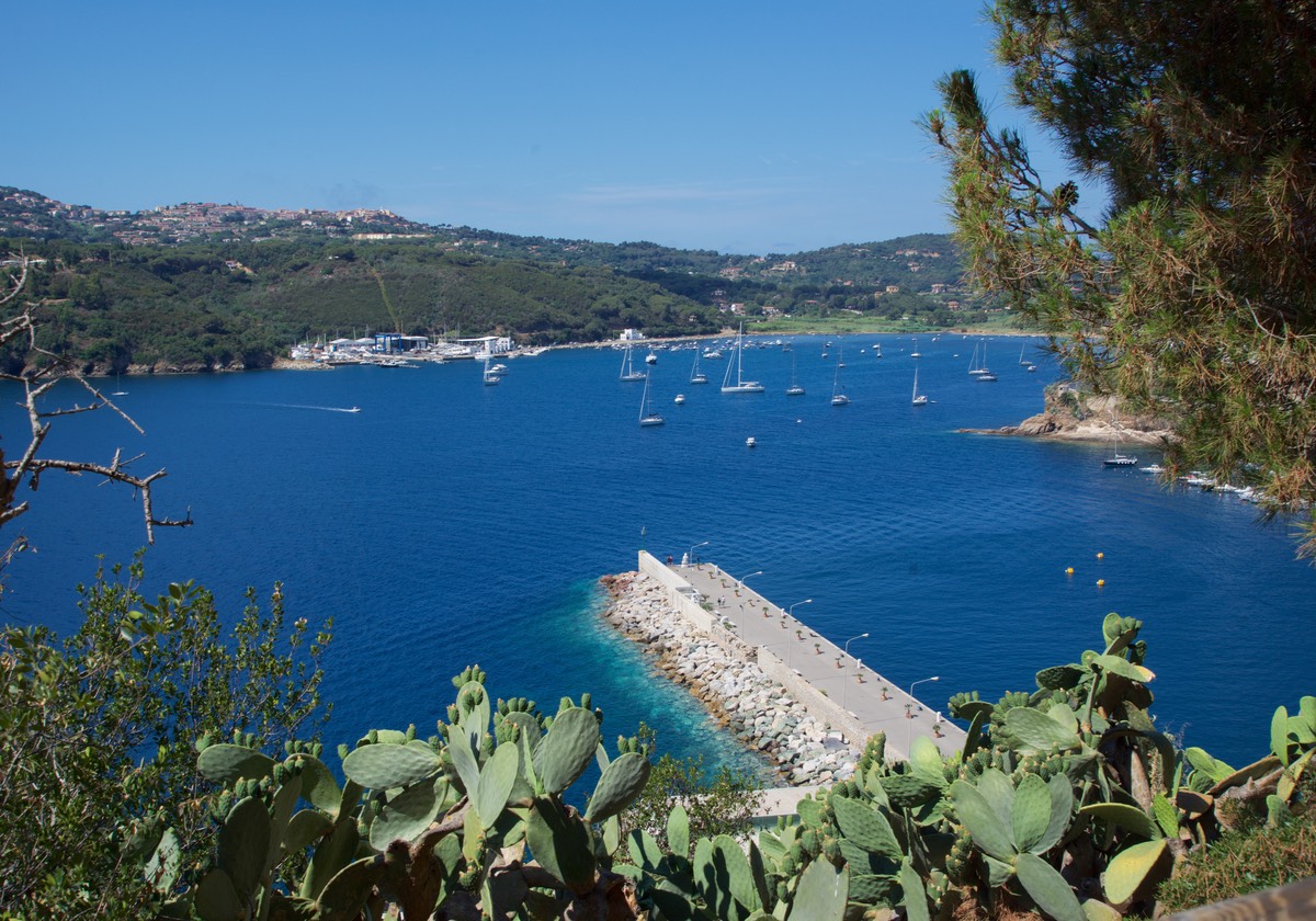 170621 Porto Azzurro Isle Elba Katherine on anchor