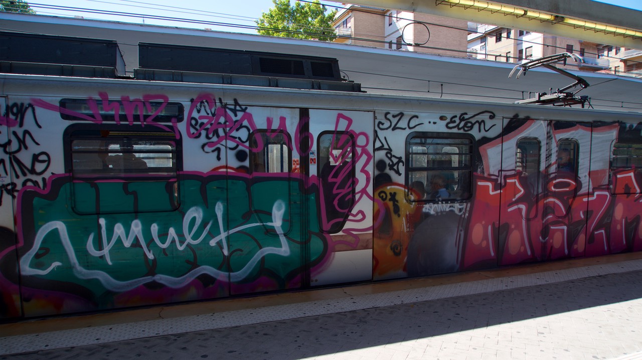 170707 1 Day trip to Rome - Graffiti and trains