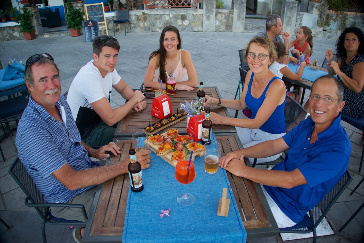 170711 8 Scario Andrew Scott Bek Corinne and Francois