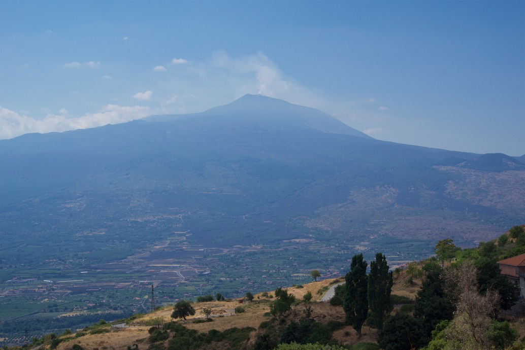 170719 1 Heading off to Syracuse first glimpse of Mt Etna