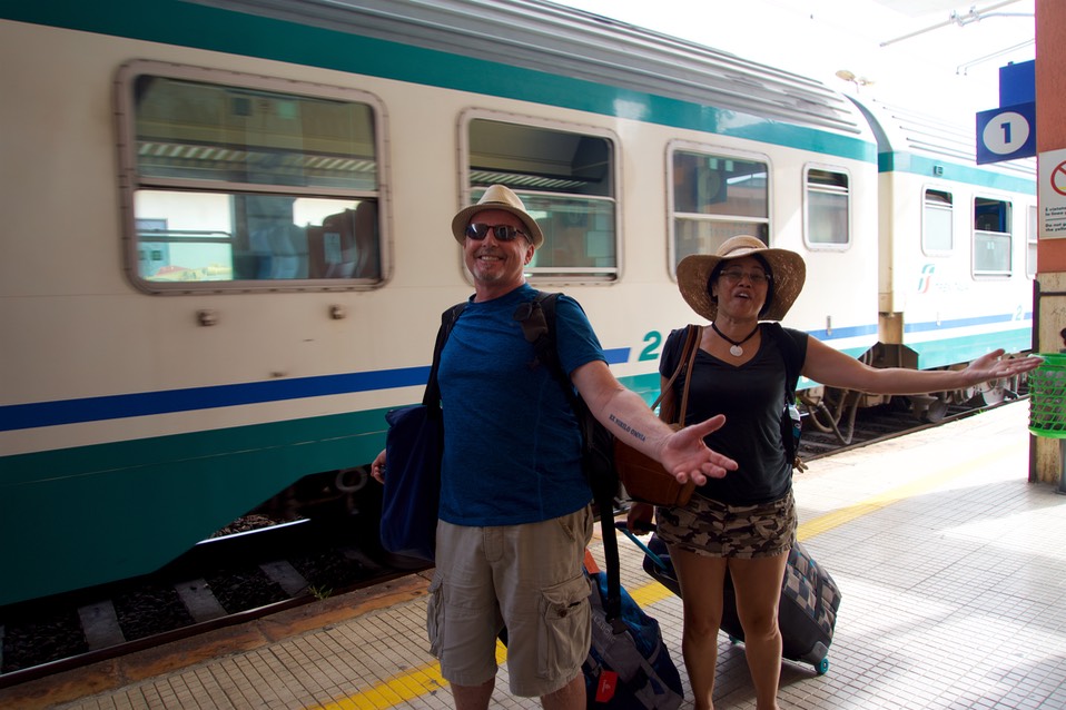 170724 1 Jan and Lee arriving from Palmero on a very hot late train