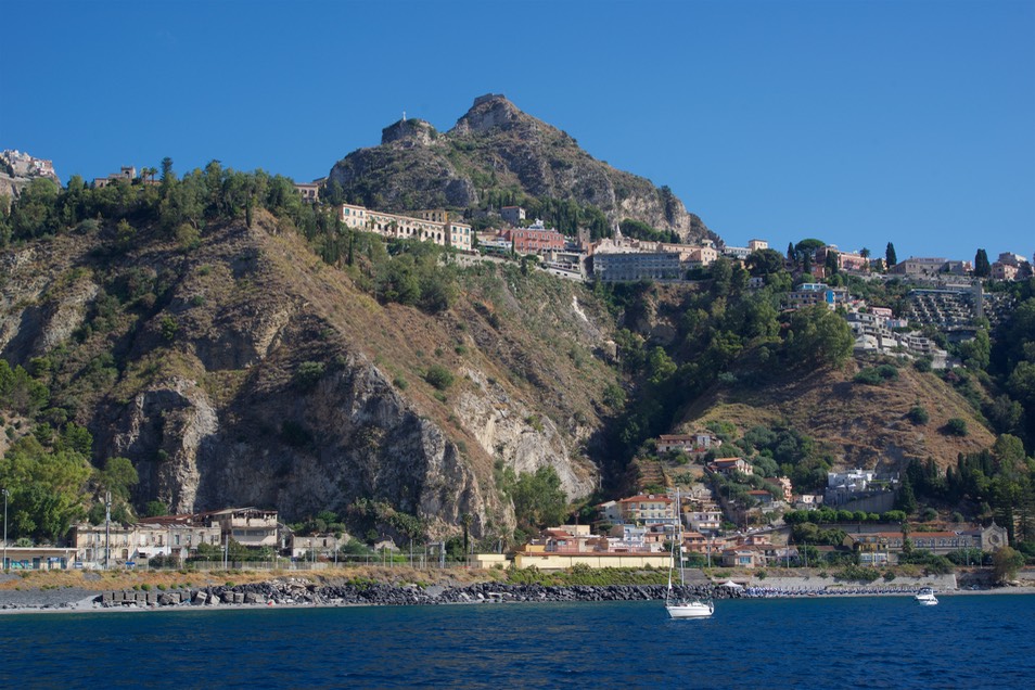 170726 1 anchorage between Taormina and Naxos