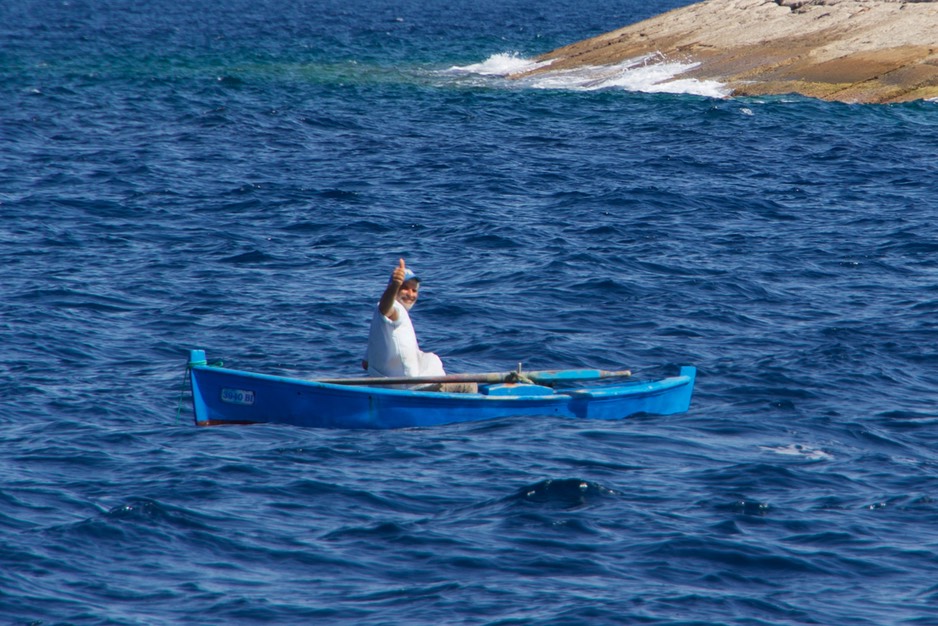 170817 9 Heading gout of Bizerte Happy Fisherman