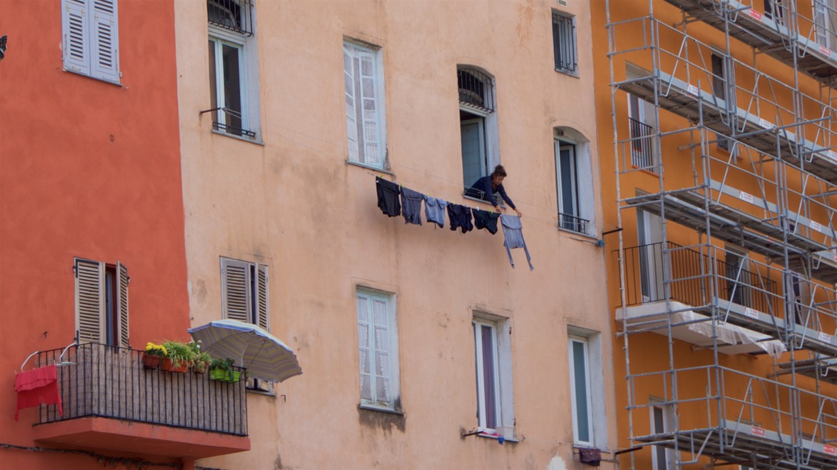 170925 1 Bastia washing day