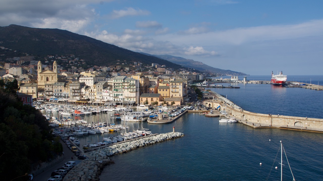 170925 3 Bastia Harbour Katherine tucked in