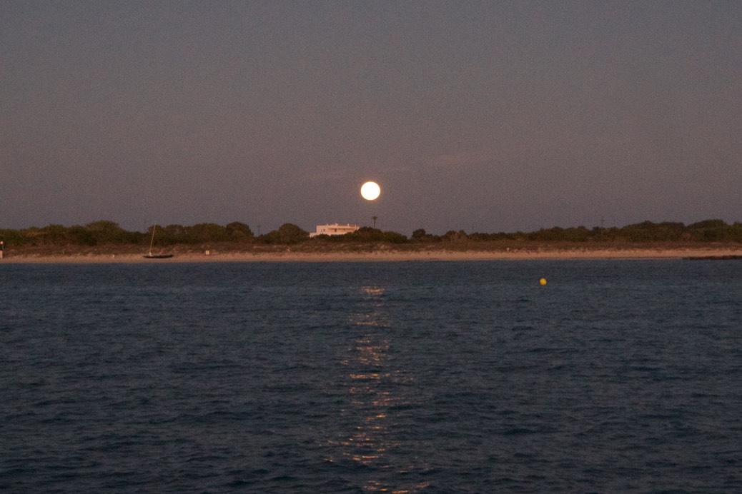 171005 8 Formentera Moon Rising