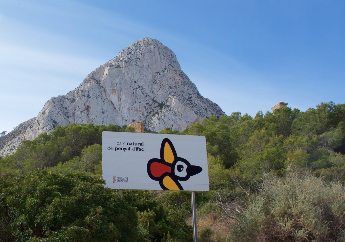 180605 Walking to the top of Penyal d Ifac