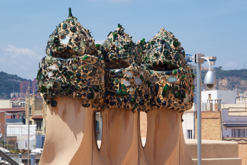 180614 11 Hop on Hop Off Casa Milà more communly know as La Pedrer Chimney