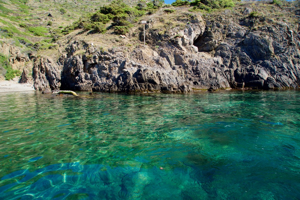 180627 10 Cala Cativa Clear waters