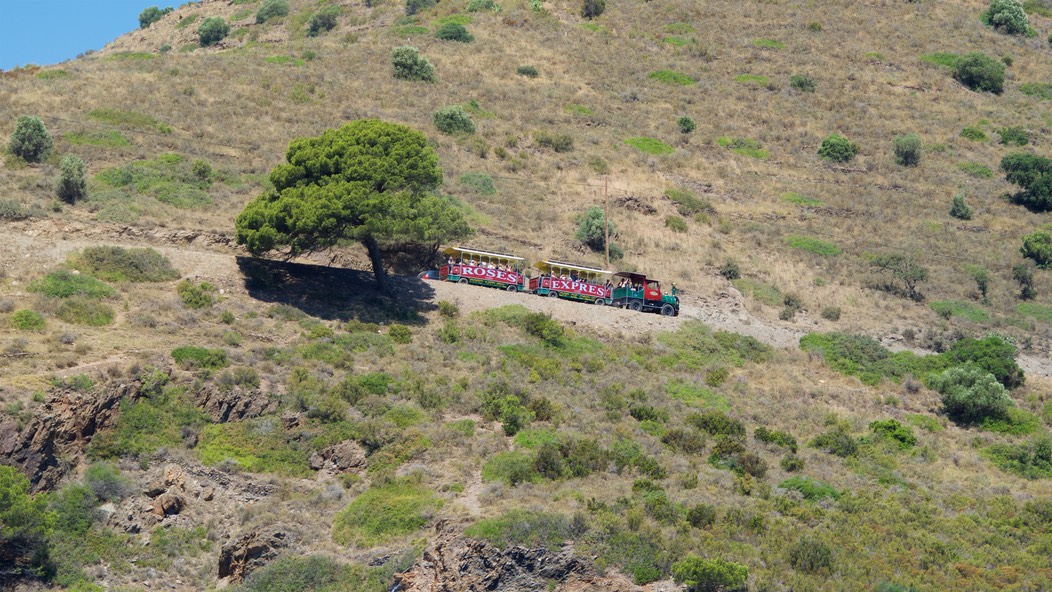 180629 2 Cala de La Pelosa Tourist train from Roses
