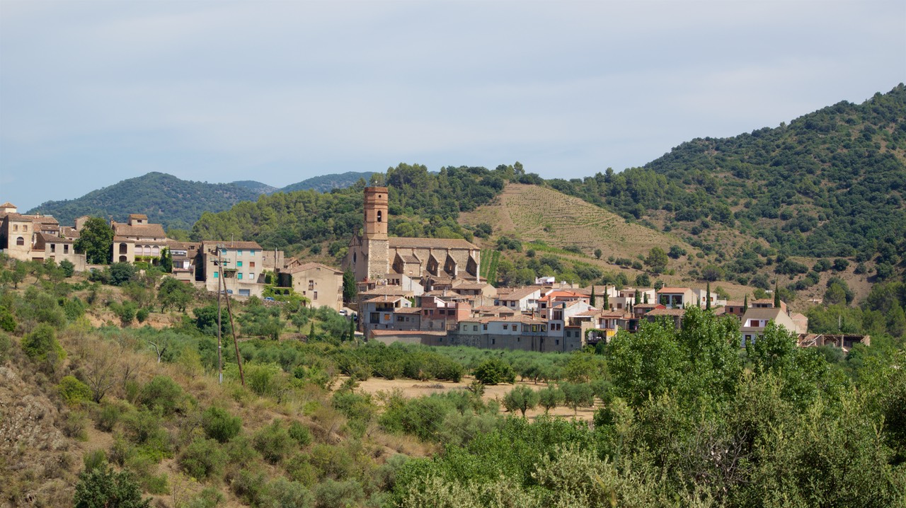 180727 19 Driving Winery Scala Dei to Badalona Hillside town