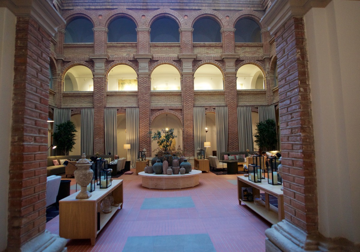 180727 Our accomodation Lleida Paradore Civic Convent Del Roser 1707